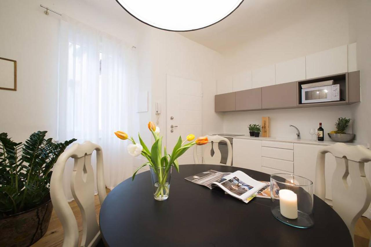 Tg - One Bedroom Luxury Apartment In The Fashion District ฟลอเรนซ์ ภายนอก รูปภาพ