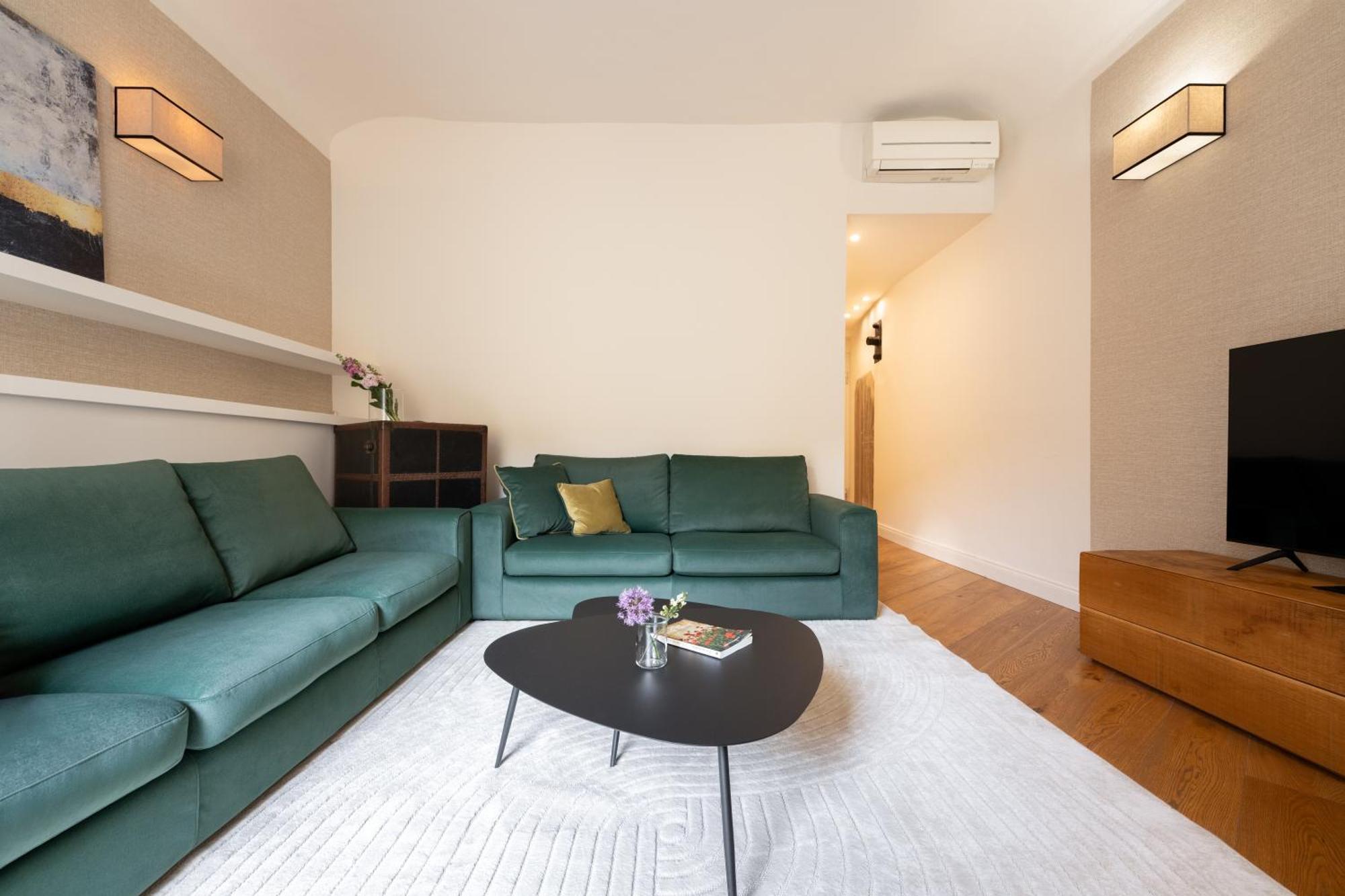 Tg - One Bedroom Luxury Apartment In The Fashion District ฟลอเรนซ์ ภายนอก รูปภาพ