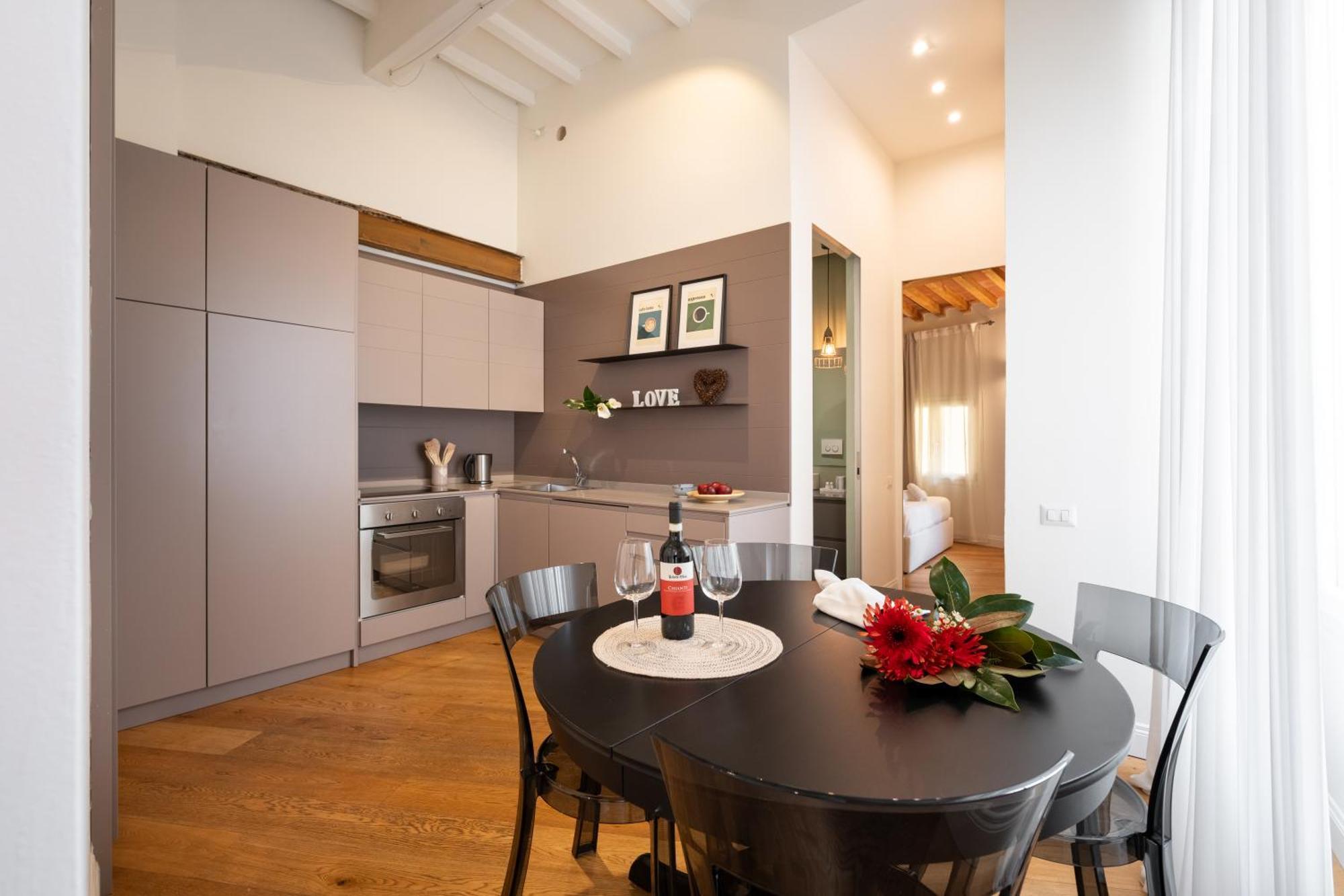 Tg - One Bedroom Luxury Apartment In The Fashion District ฟลอเรนซ์ ภายนอก รูปภาพ